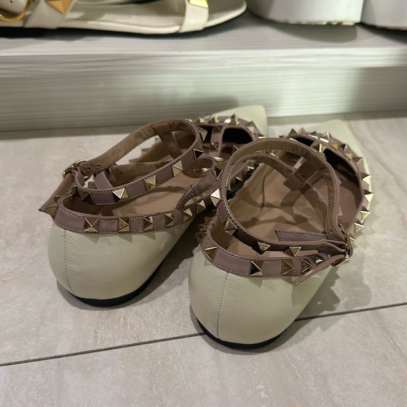 Valentino Garavani Rockstud Flat - Picture 5 of 8